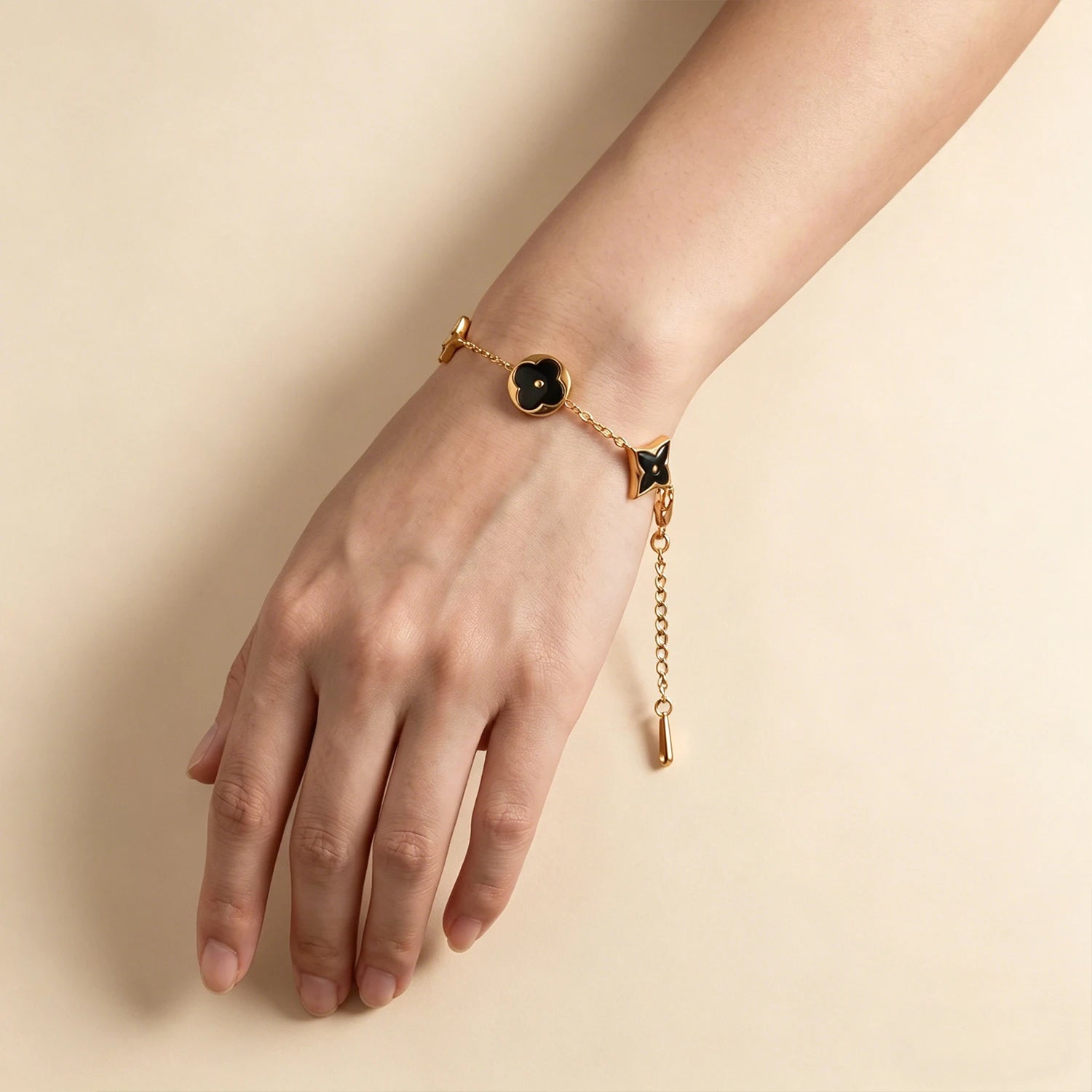 Pulsera Trébol Noir 18k