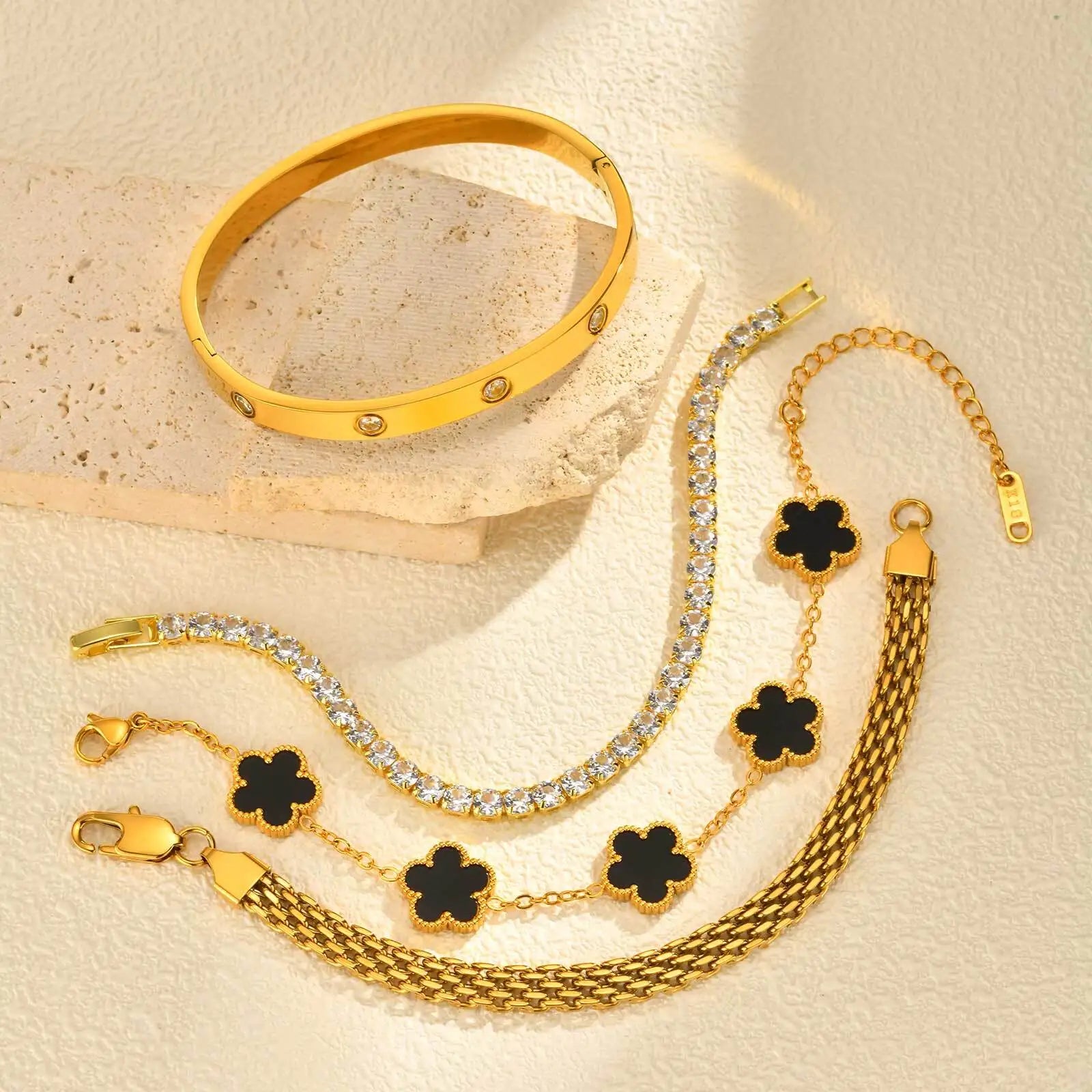 Aura Layered Bangle Set