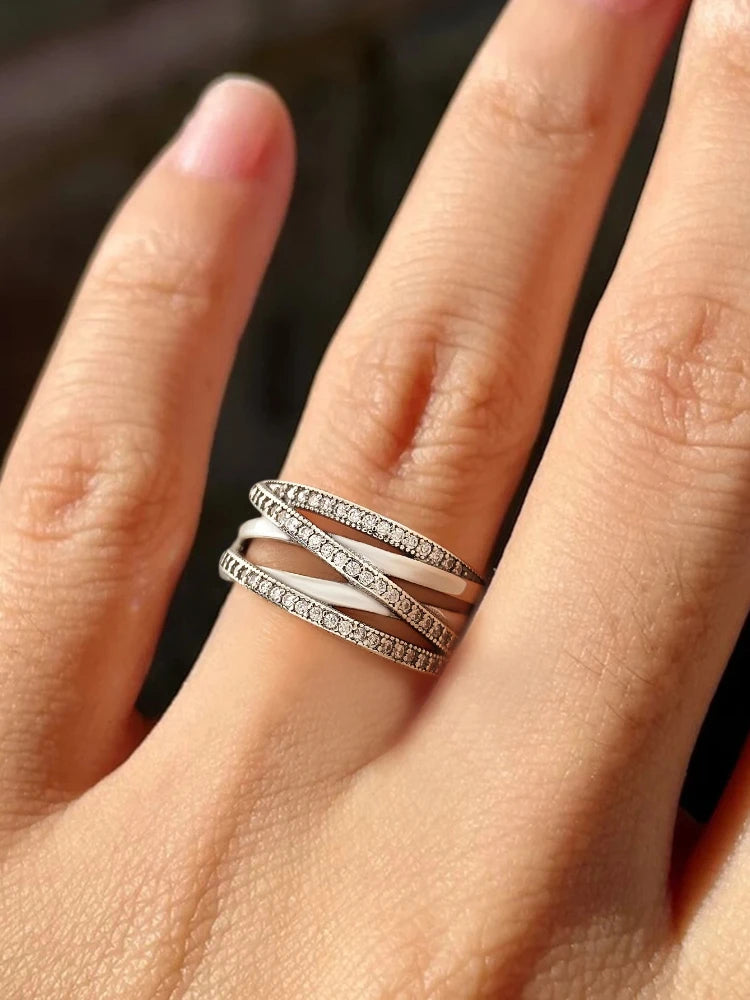 925 Sterling Silver Dazzling Interlocking Loops Zircon Ring