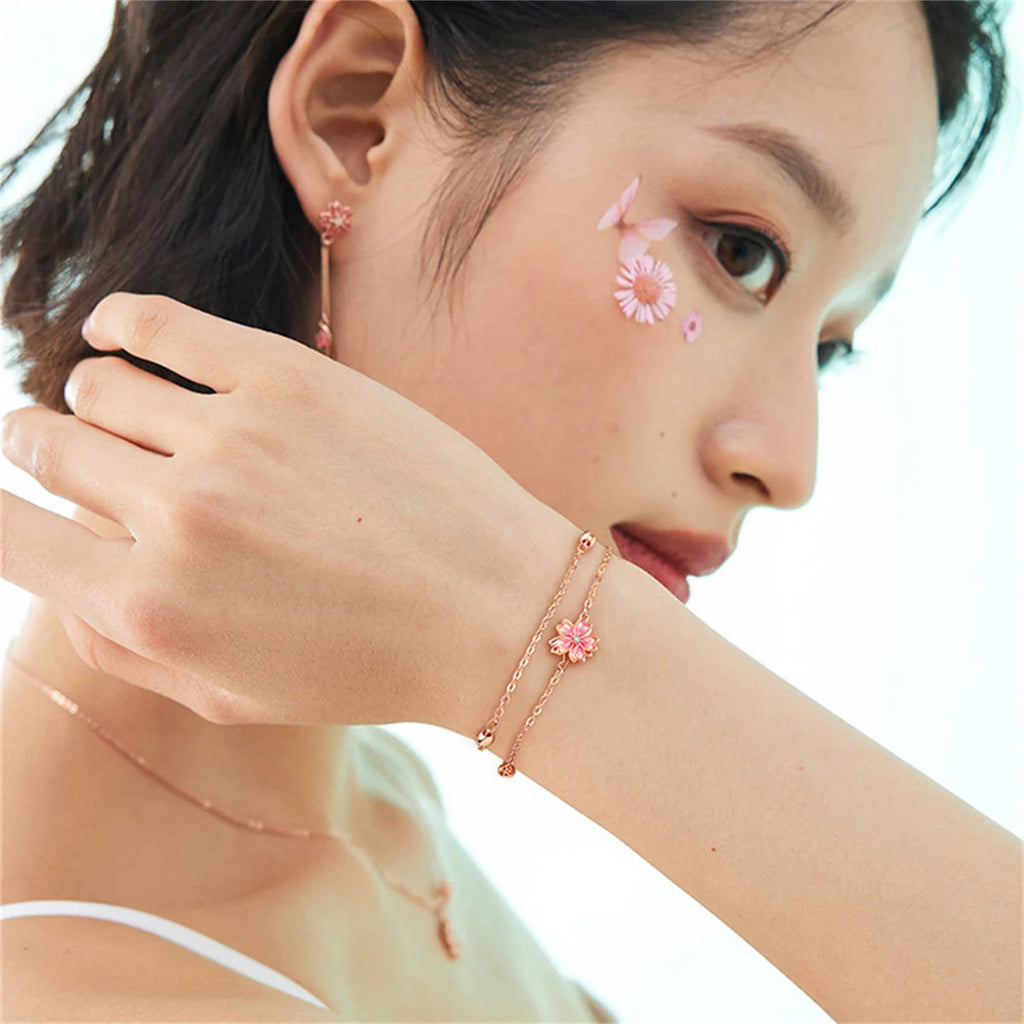 Rotating Peach Blossom Bracelet