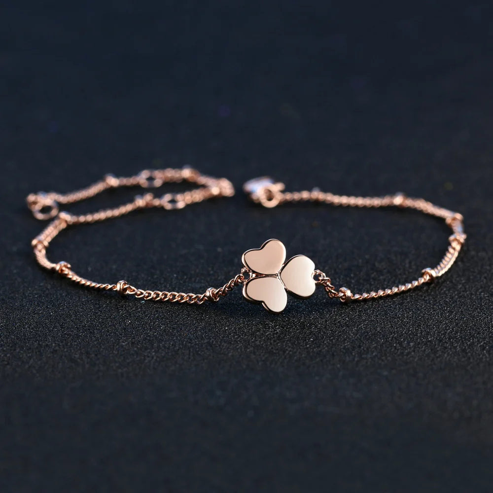Petite Clover Strand