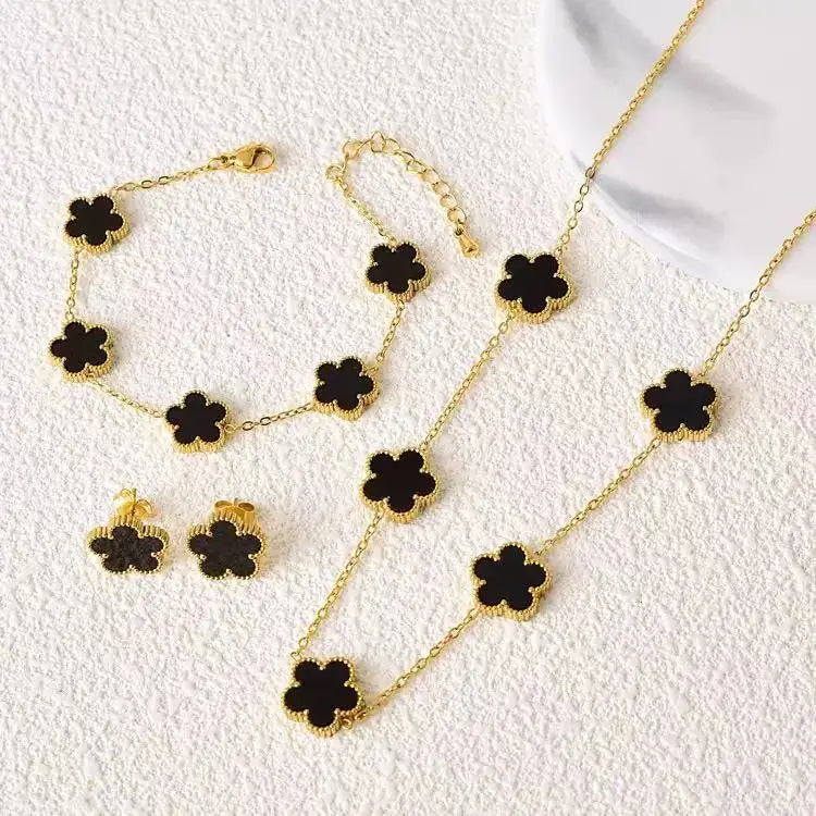 Aura Clover Jewelry Collection
