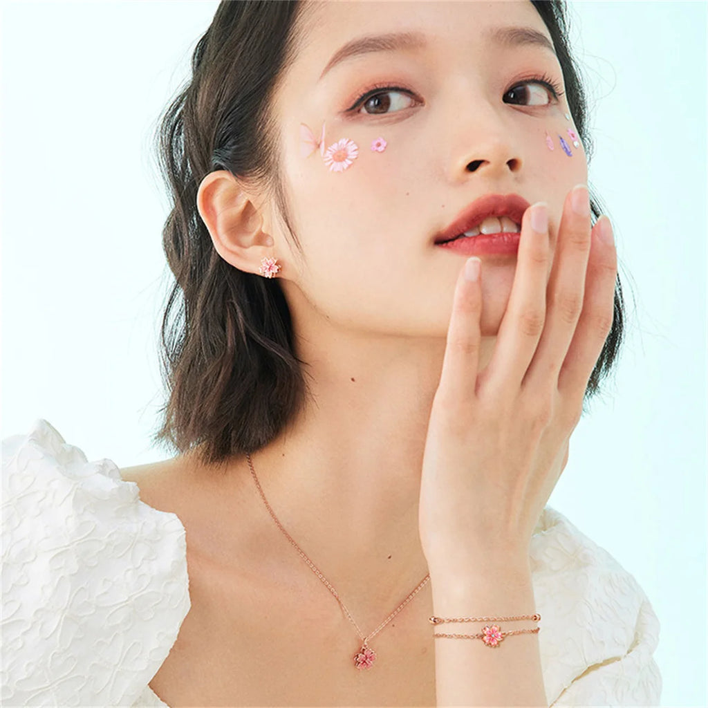 Rotating Peach Blossom Bracelet
