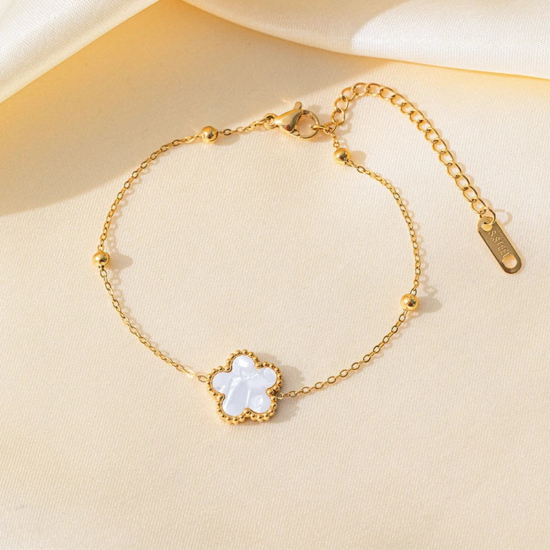 Enchanted Clover Chain