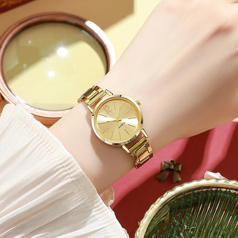 The Muse Essence Round Watch