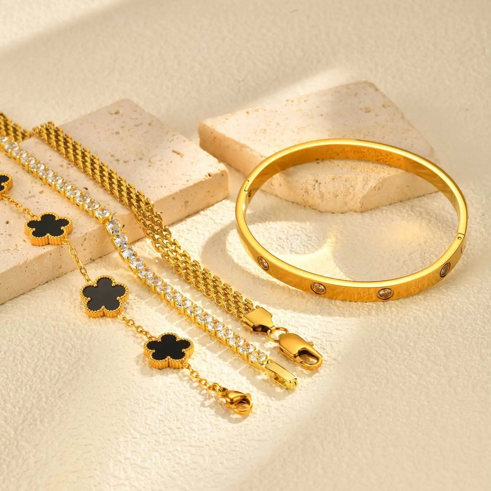 Aura Layered Bangle Set