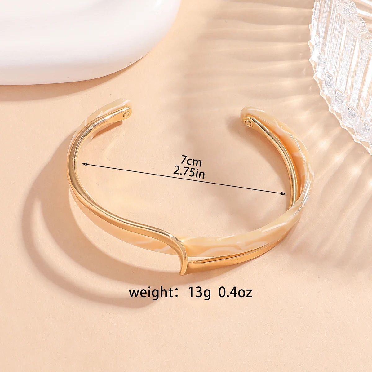 Fashion Light Gold Plated White Shell Twisted Cross Bracelet Date Travel Banquet Party Holiday Dressing Gift
