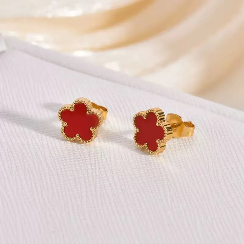 Aura Clover Jewelry Collection